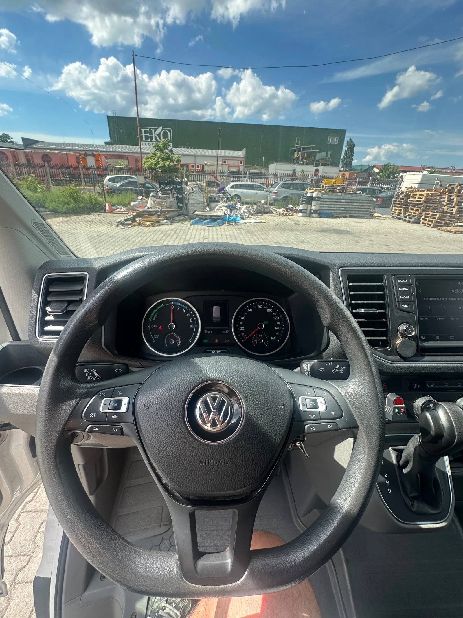 VW Crafter, снимка 6 - Бусове и автобуси - 54947131