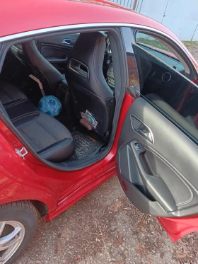 Mercedes-Benz CLA 220, снимка 4