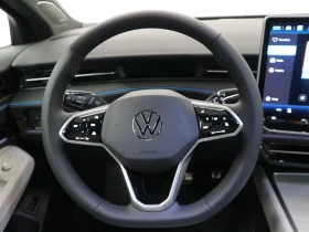 VW ID.7 PRO/286HP/MASSAGE/MEMO/360/HUD/H&K/KLESS/250q, снимка 6