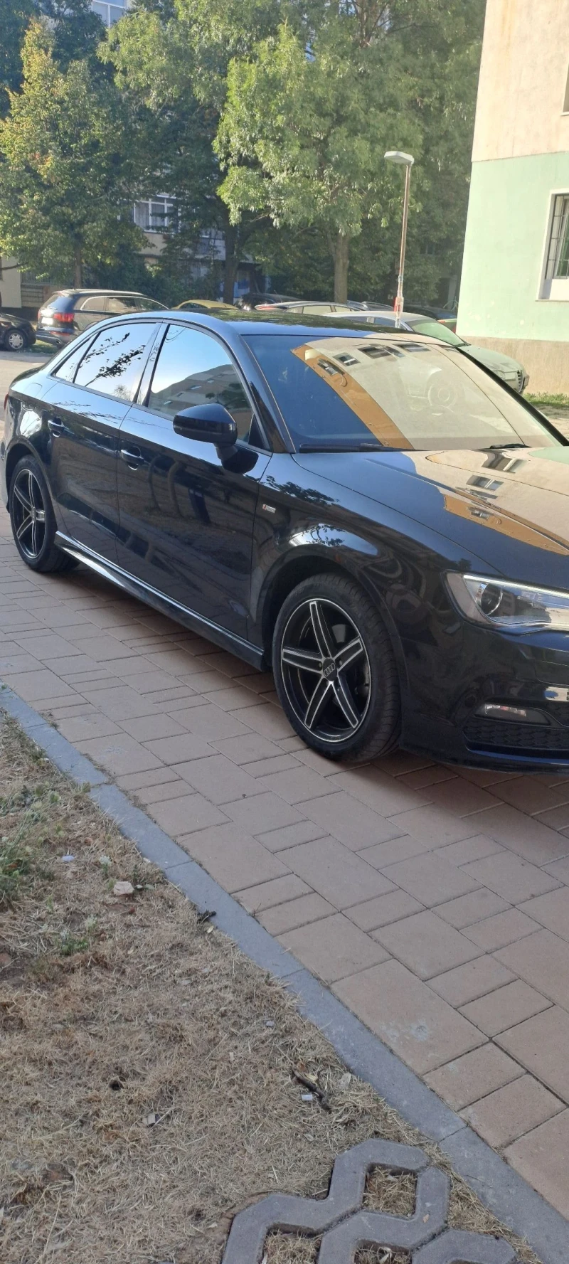 Audi A3 Седан 1.6 TDI, снимка 15 - Автомобили и джипове - 46452522