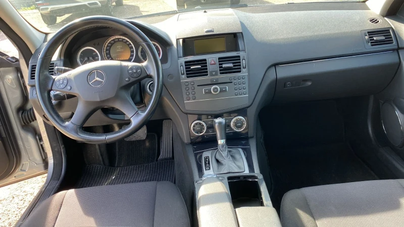 Mercedes-Benz C 220 2.2CDI-АВТОМАТ-170кс, снимка 9 - Автомобили и джипове - 47856939