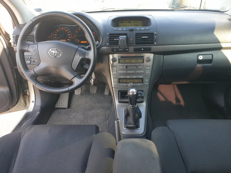 Toyota Avensis, снимка 2 - Автомобили и джипове - 49248995