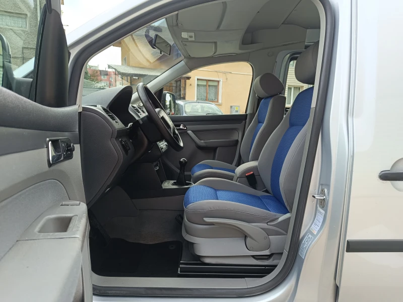 VW Caddy LIFE 1.4i 75К.С. 6+ 1, снимка 11 - Автомобили и джипове - 52460419