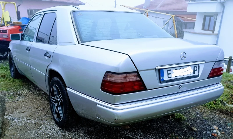 Mercedes-Benz 124, снимка 2 - Автомобили и джипове - 52906228