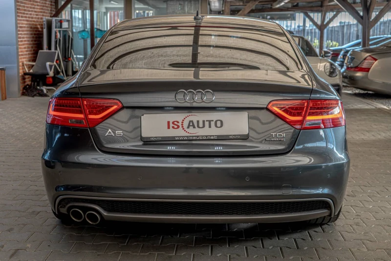 Audi A5 3.0TDI/Quattro/SLine/Distronic/FullLed, снимка 4 - Автомобили и джипове - 52989147