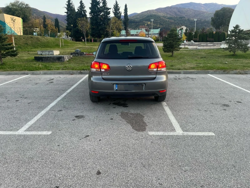 VW Golf, снимка 4 - Автомобили и джипове - 53215202