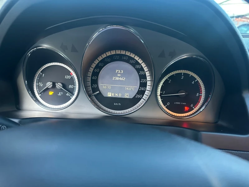 Mercedes-Benz C 200 2.2-136 k.s.-Тип 646-AMG paket, снимка 11 - Автомобили и джипове - 53264314