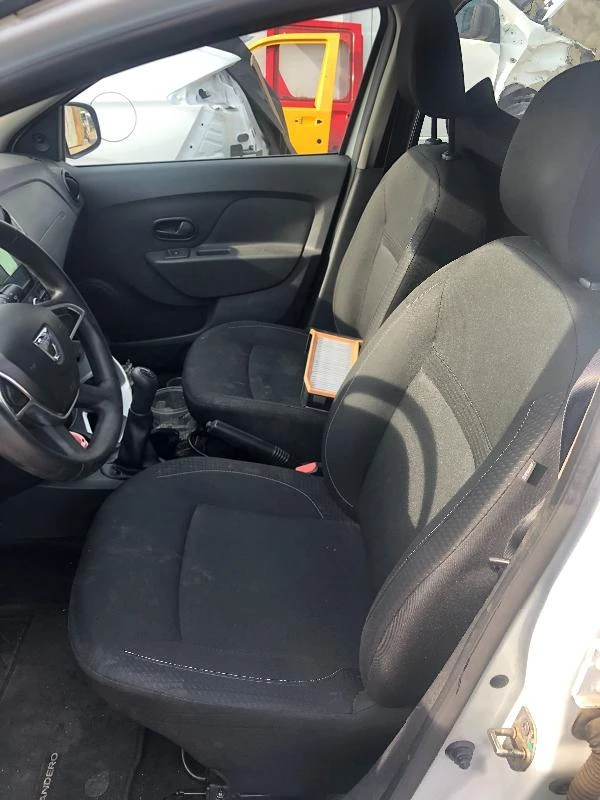 Dacia Sandero 1.0i, снимка 6 - Автомобили и джипове - 33175333