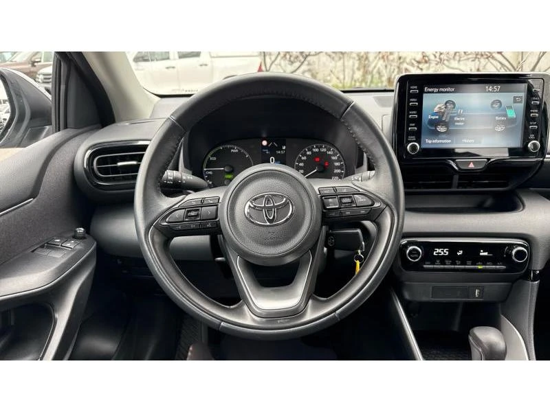 Toyota Yaris 1.5 HSD DYNAMIC - изображение 9