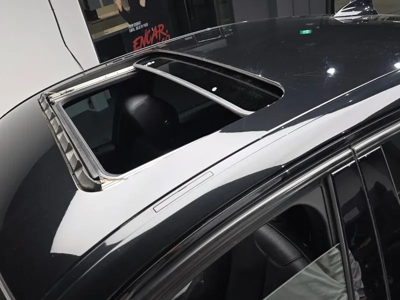 BMW 330 I M Sports, снимка 14 - Автомобили и джипове - 56162026