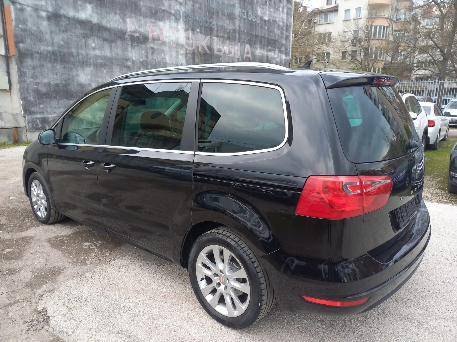 Seat Alhambra 2.0 tdi DSG-PANORAMA - изображение 4