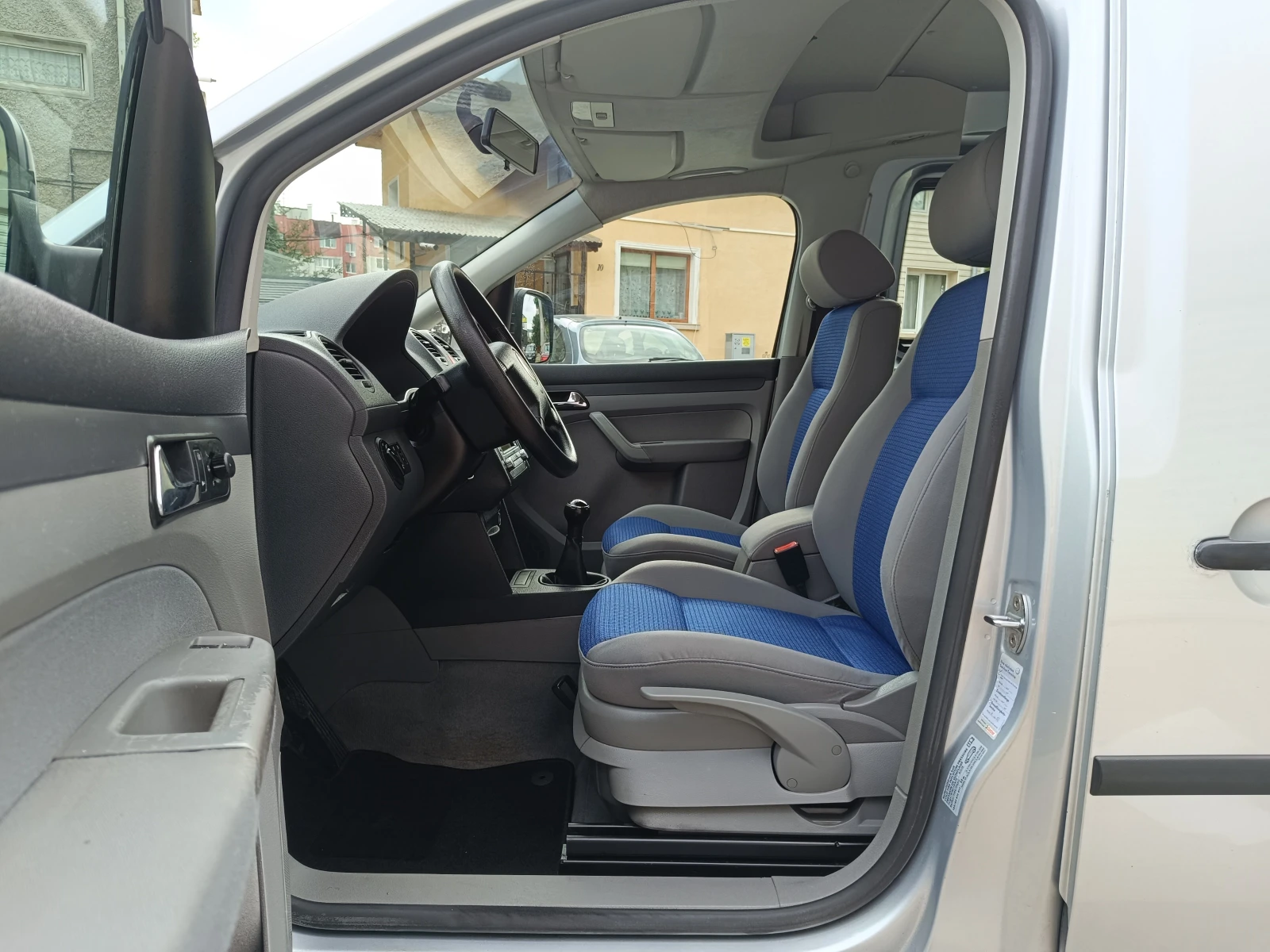 VW Caddy LIFE 1.4i 75.. 6+ 1 | Mobile.bg   11