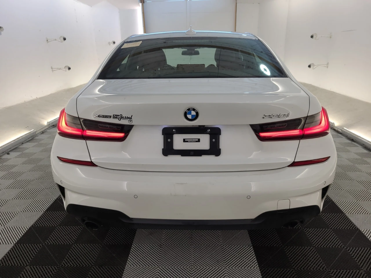 BMW 330 * CARFAX * АВТО КРЕДИТ * ЦЕНА ДО БГ! - изображение 5