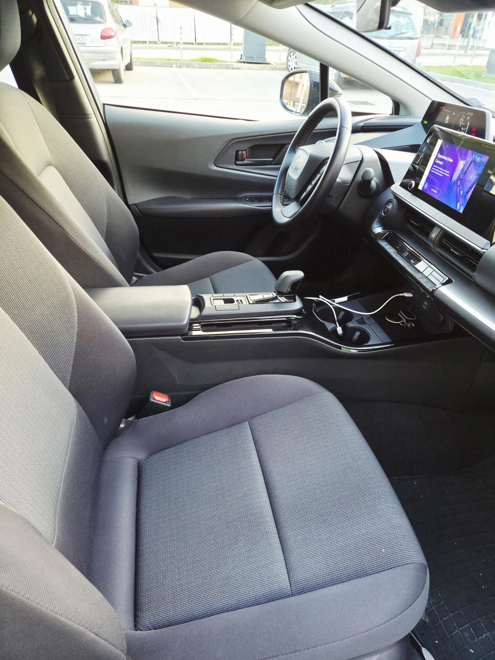 Toyota Prius 2.0 HIBRID HEV | Mobile.bg � ����������� 13