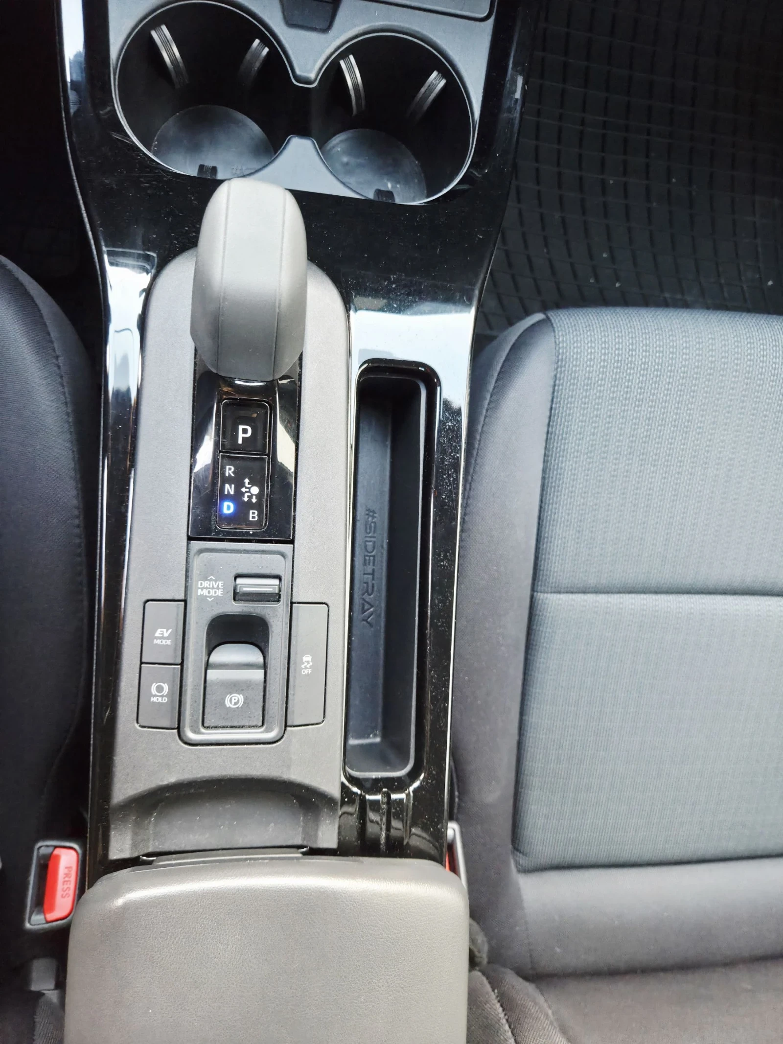 Toyota Prius 2.0 HIBRID HEV | Mobile.bg � ����������� 9