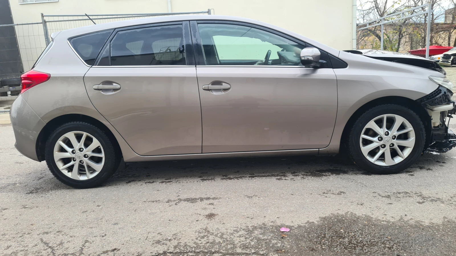 Toyota Auris D4D | Mobile.bg   6