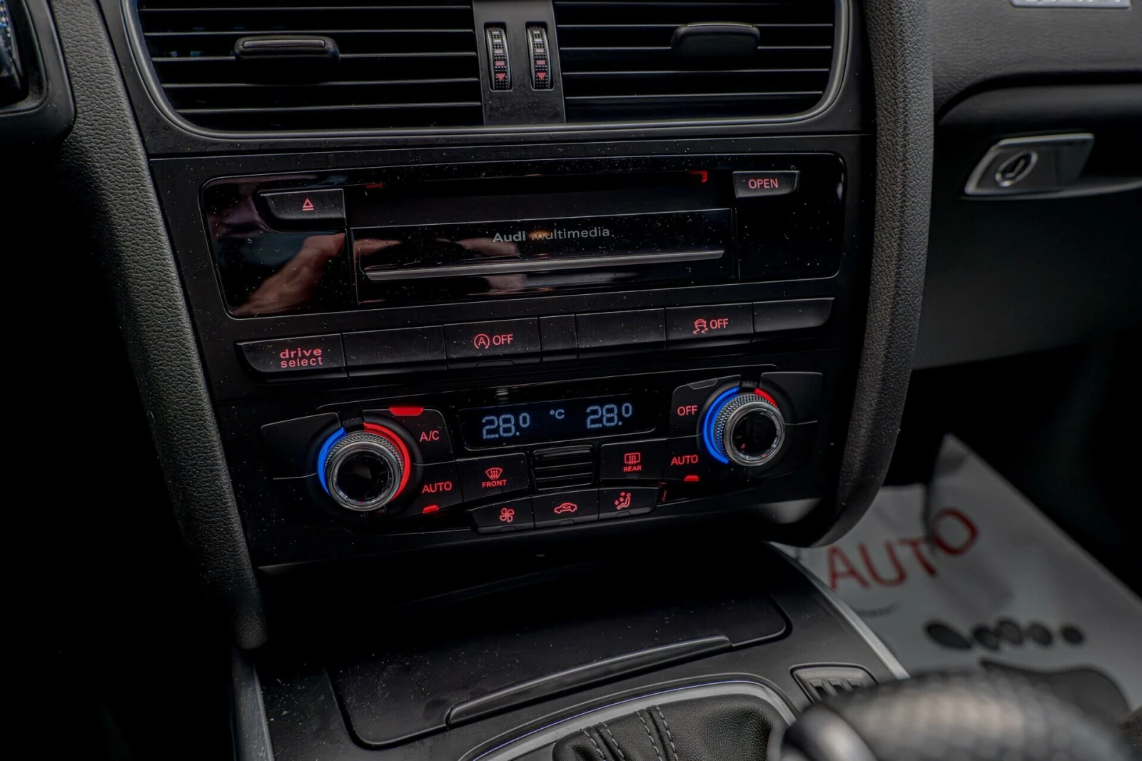 Audi A5 3.0TDI/Quattro/SLine/Distronic/FullLed - изображение 9