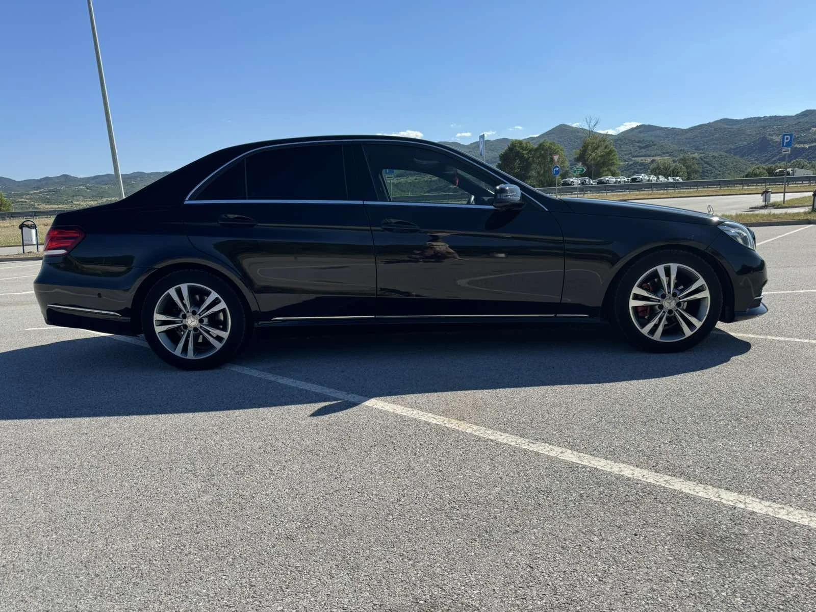 Mercedes-Benz E 220  - изображение 3