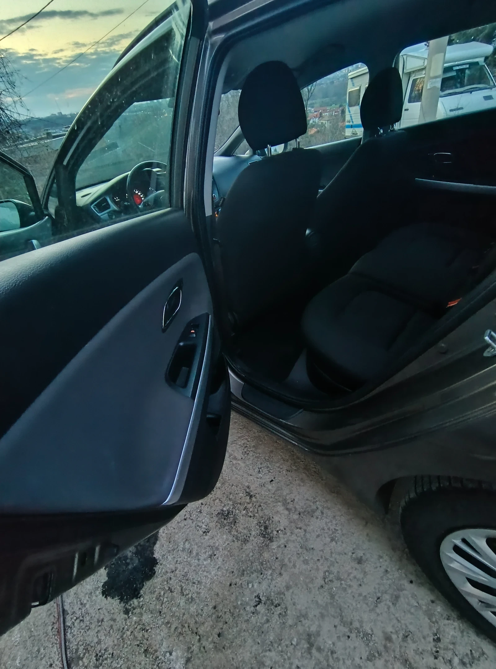 Kia Ceed 1.6 CRDI eco dynamics, снимка 16 - Автомобили и джипове - 53978213