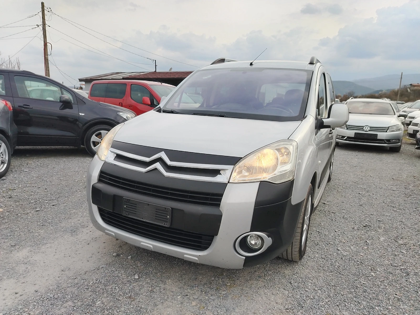 Citroen Berlingo 1.6 HDI, снимка 2 - Автомобили и джипове - 53922303