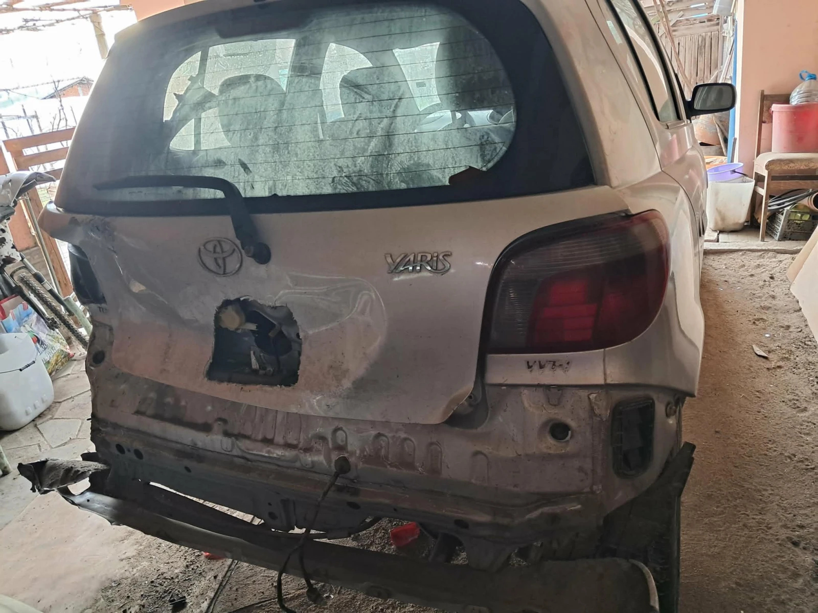 Toyota Yaris Yaris Verso (P2), снимка 4 - Автомобили и джипове - 54058640