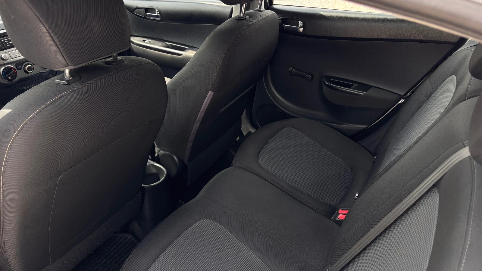 Hyundai I20 Нов внос от Италия Бензин, Газ Фейслифт, снимка 6 - Автомобили и джипове - 54193752