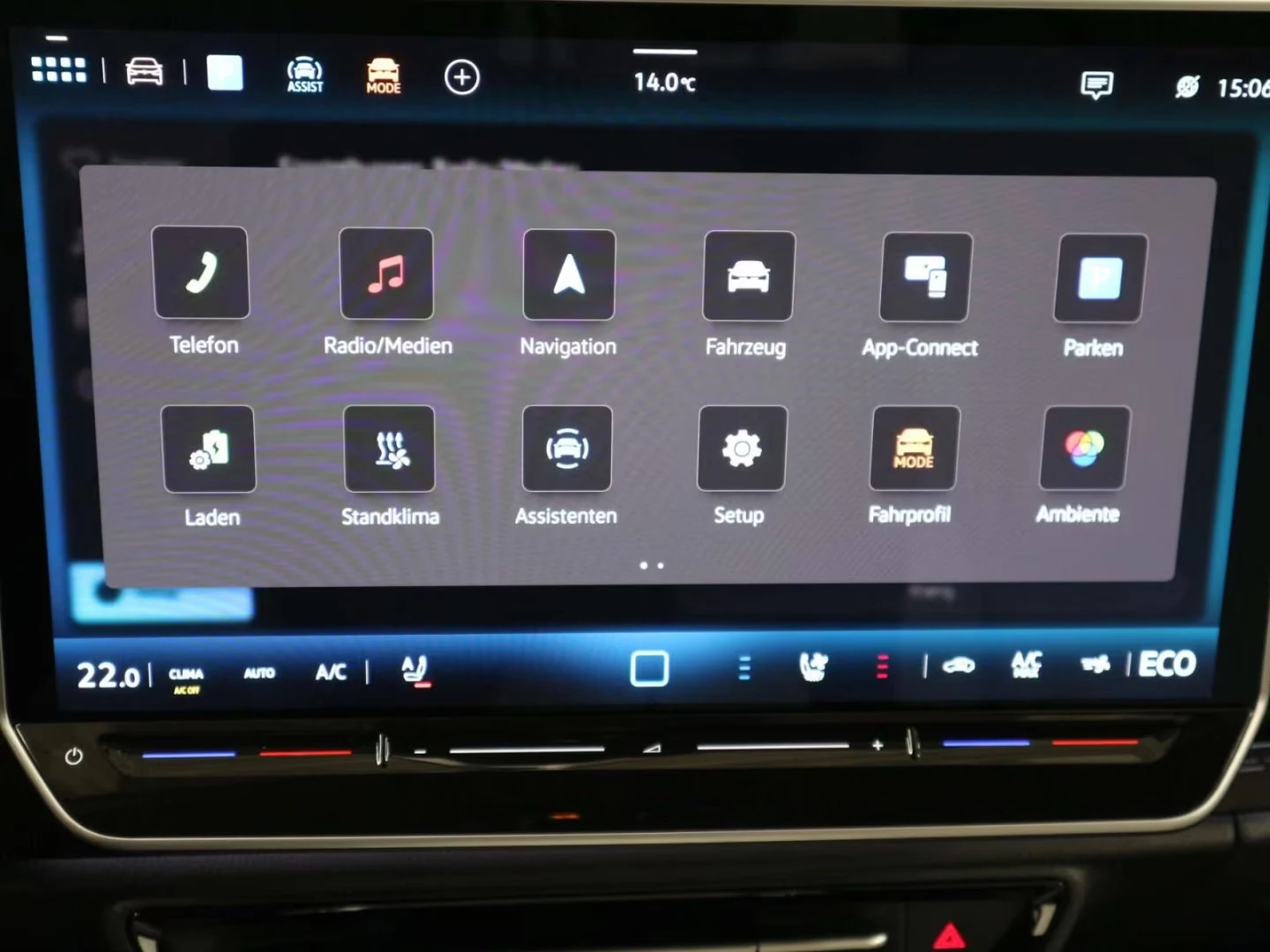 VW ID.7 PRO/286HP/MASSAGE/MEMO/360/HUD/H&K/KLESS/250q, снимка 9 - Автомобили и джипове - 54414348