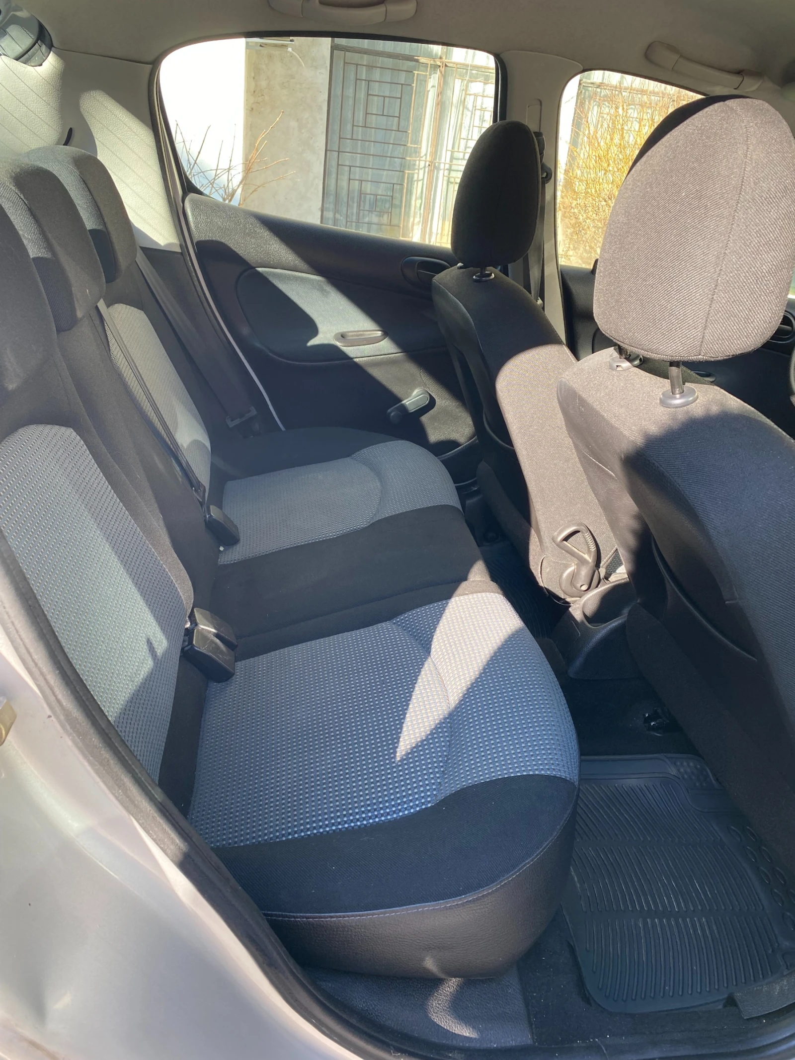 Peugeot 206, снимка 6 - Автомобили и джипове - 54455204