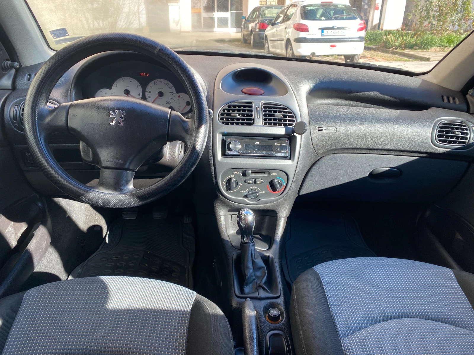 Peugeot 206, снимка 4 - Автомобили и джипове - 54455204