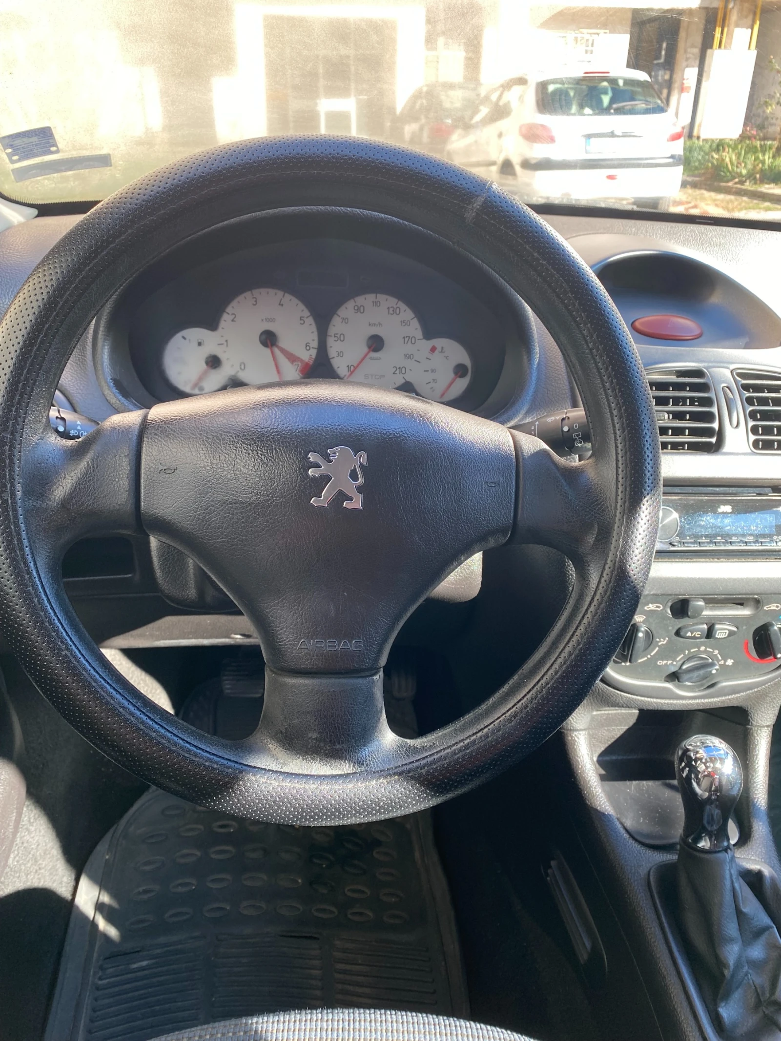 Peugeot 206, снимка 5 - Автомобили и джипове - 54455204