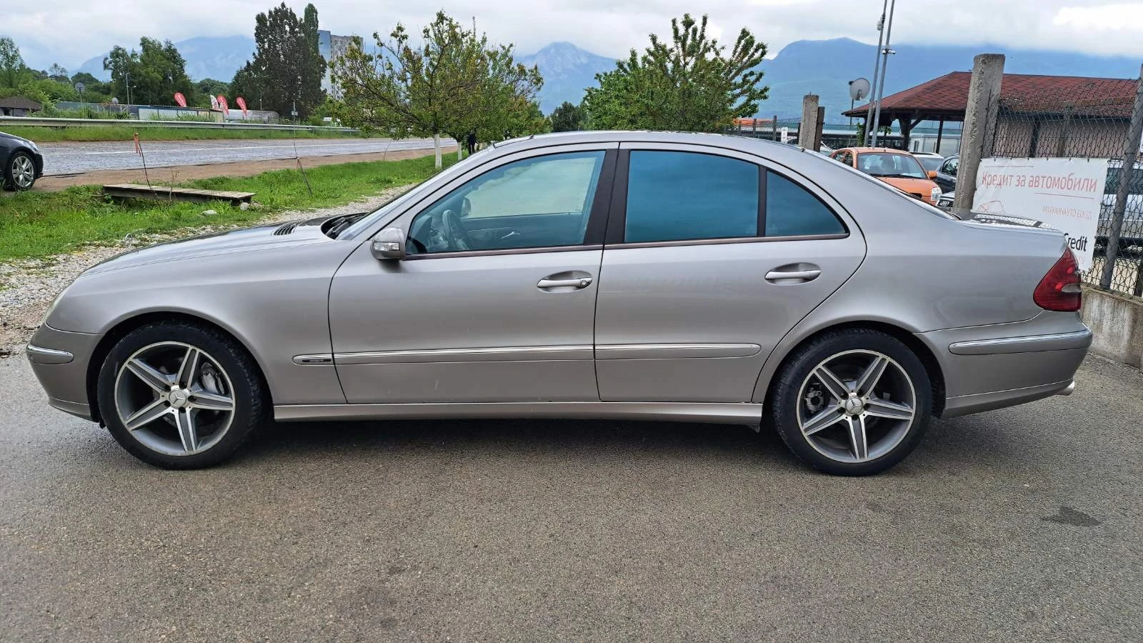 Mercedes-Benz E 320 AMG 3.2CDI 204�� ������� ���� ���� ������ | Mobile.bg � ����������� 6