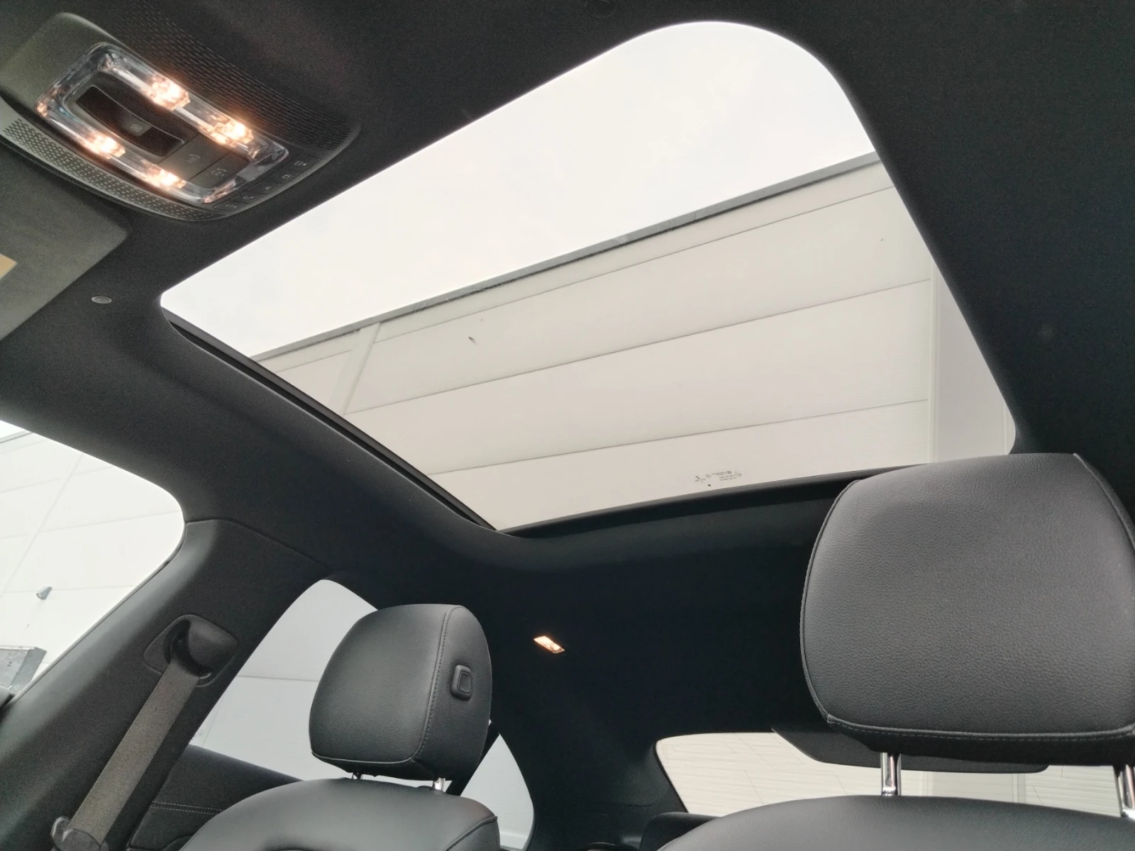 Mercedes-Benz CLA 200, снимка 13 - Автомобили и джипове - 54560869