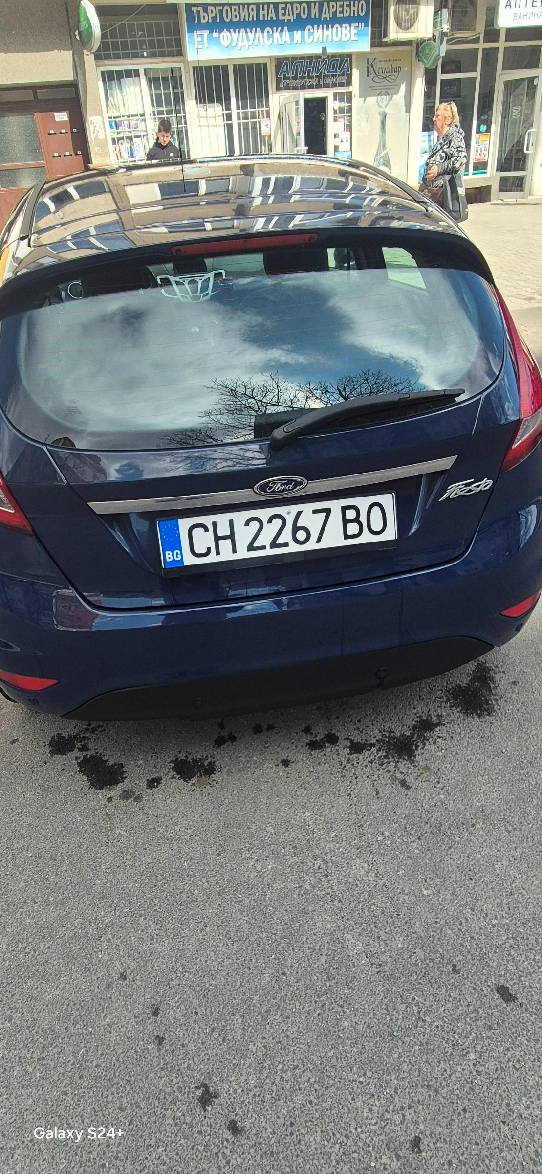 Ford Fiesta 1.4, снимка 7 - Автомобили и джипове - 54769812