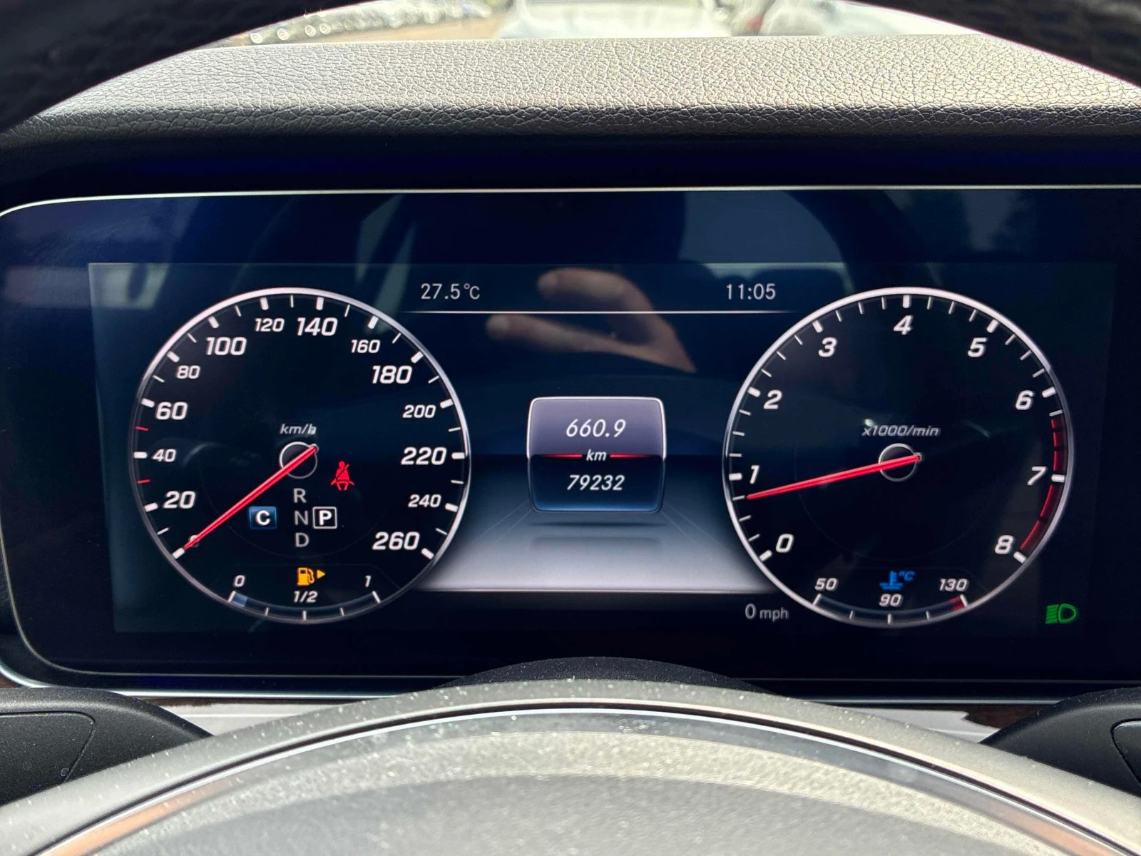 Mercedes-Benz E 400 * * CARFAX * * АВТО КРЕДИТ * * , снимка 7 - Автомобили и джипове - 54991030