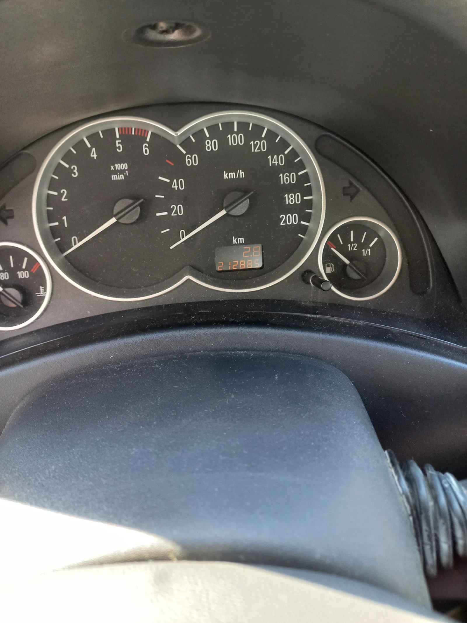 Opel Corsa, снимка 5 - Автомобили и джипове - 55080623