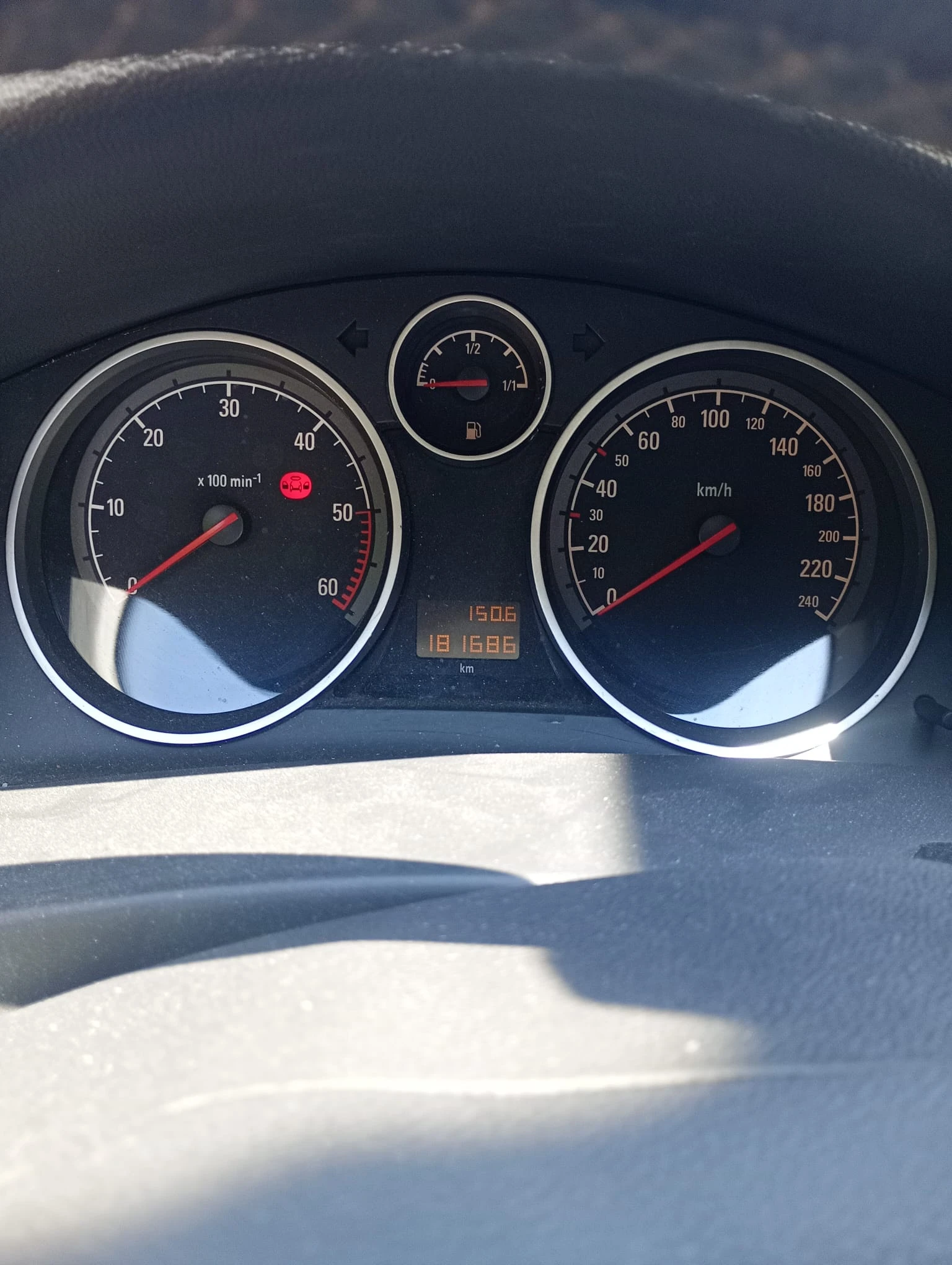 Opel Astra, снимка 4 - Автомобили и джипове - 55340614