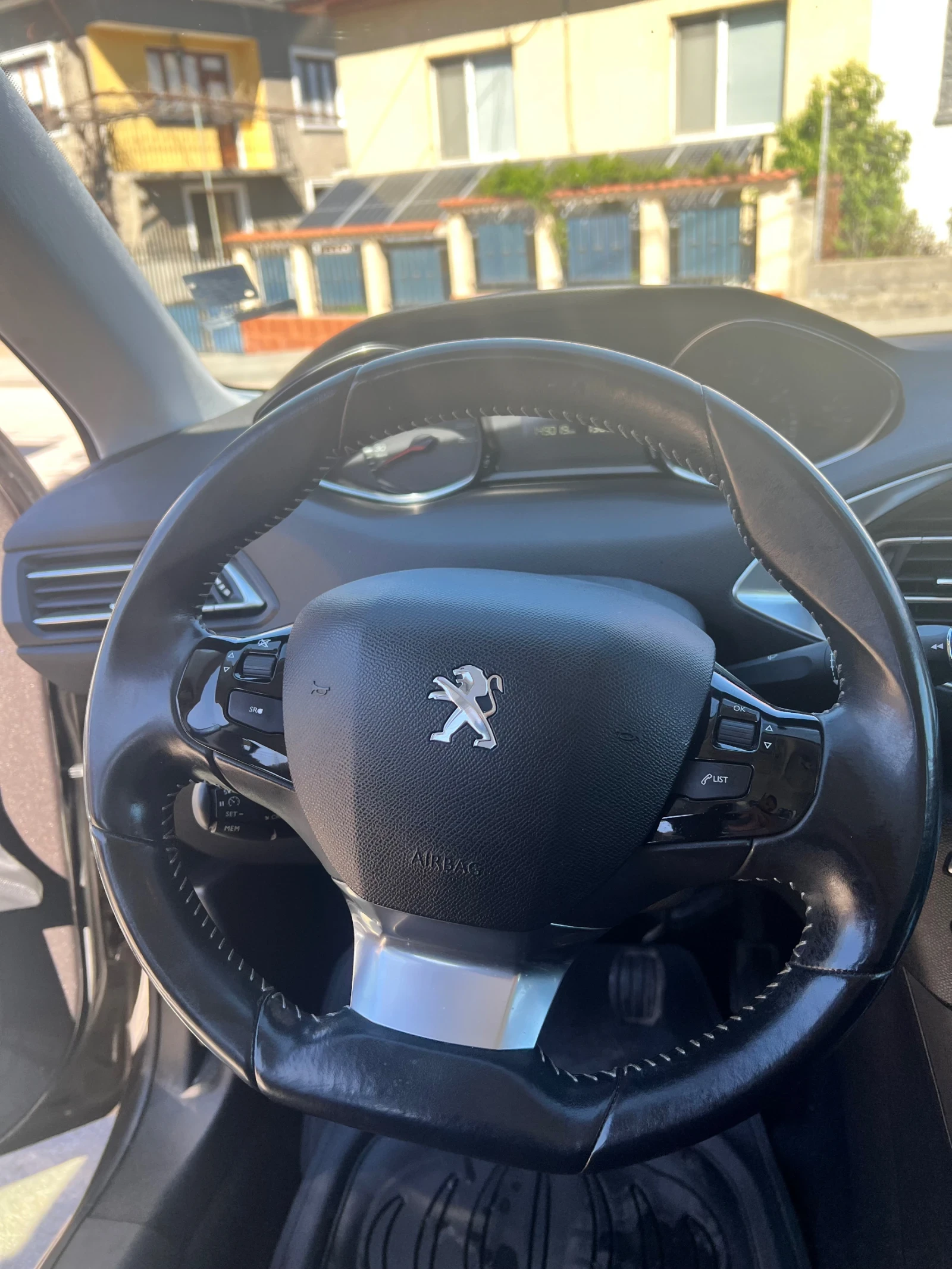 Peugeot 308, снимка 11 - Автомобили и джипове - 55779195