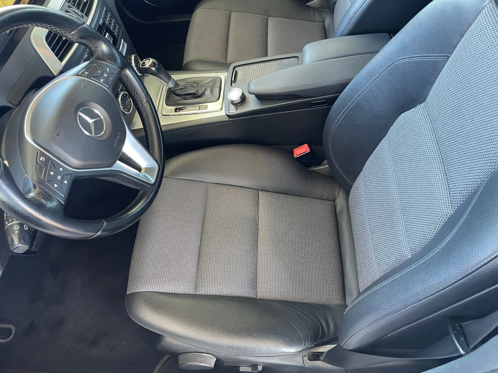 Mercedes-Benz C 180, снимка 10 - Автомобили и джипове - 56337970