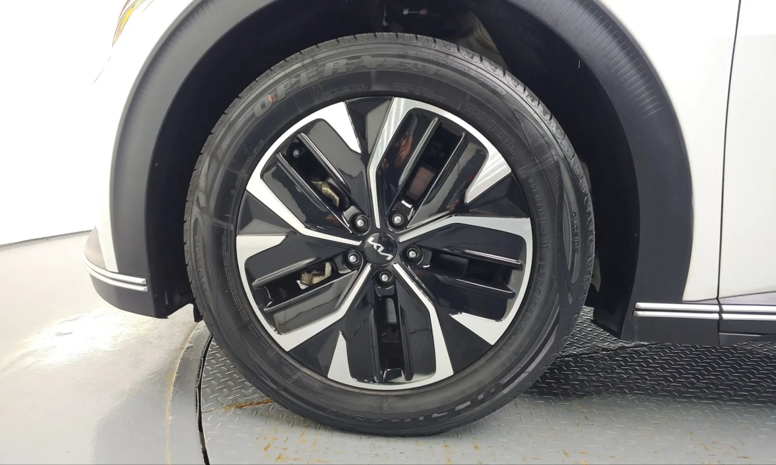 Kia EV6, снимка 17 - Автомобили и джипове - 56747626