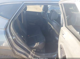 Hyundai Tucson 2.0l Sel Plus, снимка 8