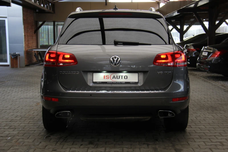 VW Touareg 4.2TDI V8/Обдухване/4Motion, снимка 5 - Автомобили и джипове - 46773328