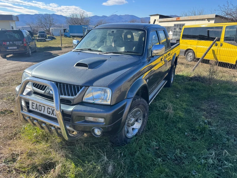 Mitsubishi L200 Trojan, снимка 5 - Автомобили и джипове - 48551467