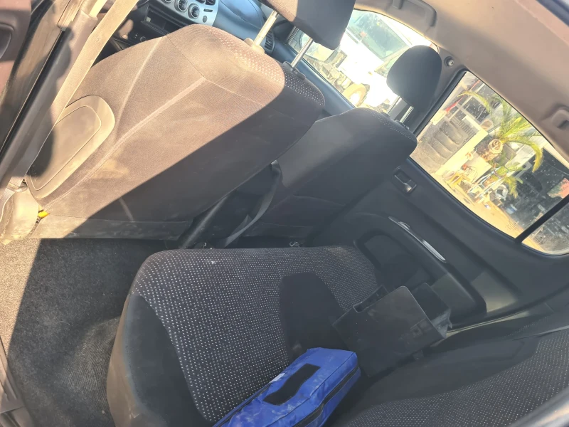 Mitsubishi L200, снимка 9 - Автомобили и джипове - 51391812