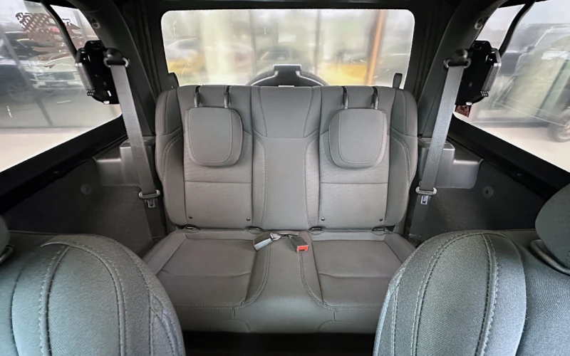 Jeep Wrangler Sport 3.6 V6, снимка 8 - Автомобили и джипове - 53443996