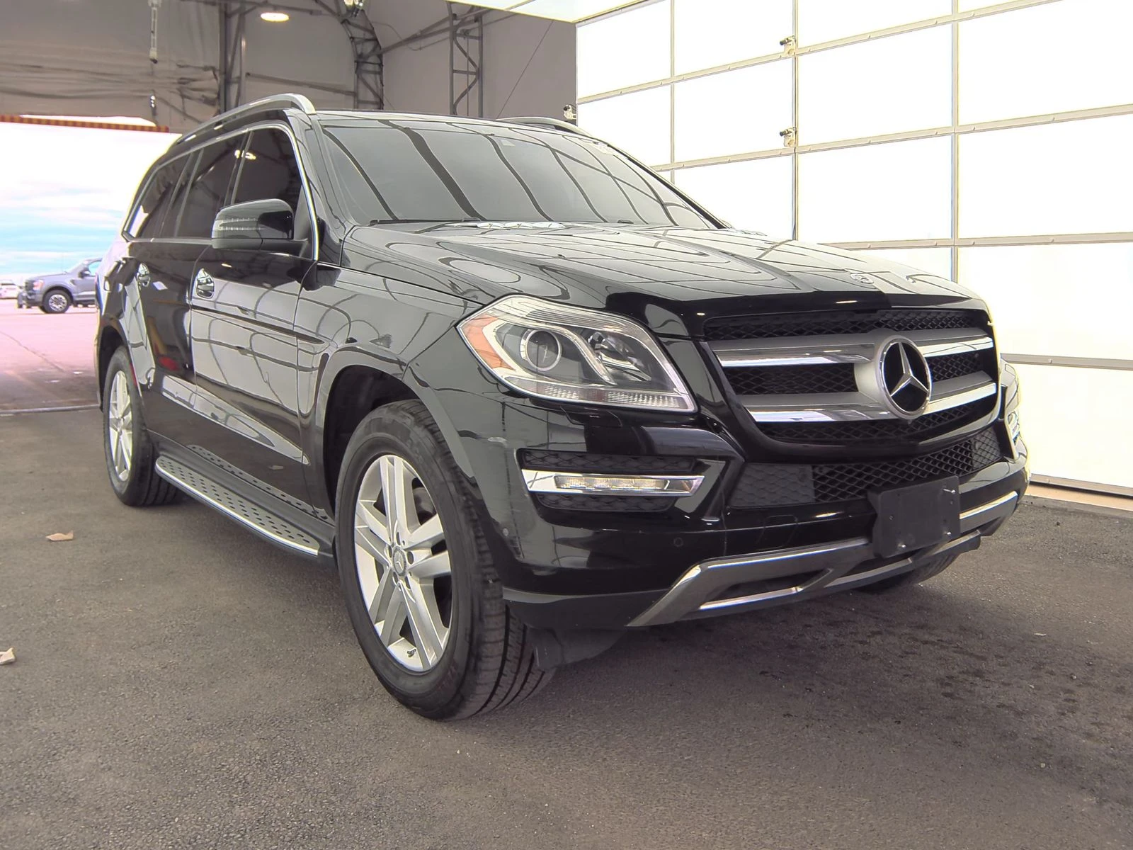 Mercedes-Benz GL 450 ПОДГРЕВ/ОБДУХВАНЕ/КЕЙЛЕС/СЛЕДЕНЕ НА ЛЕНТИ/360 CAM - изображение 2