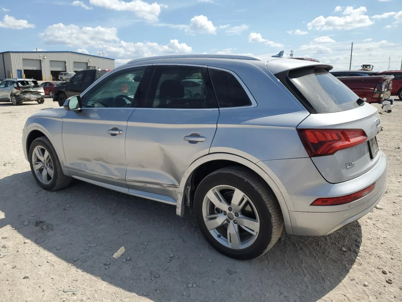 Audi Q5 Premium Plus * Aвтокредит*  - изображение 3