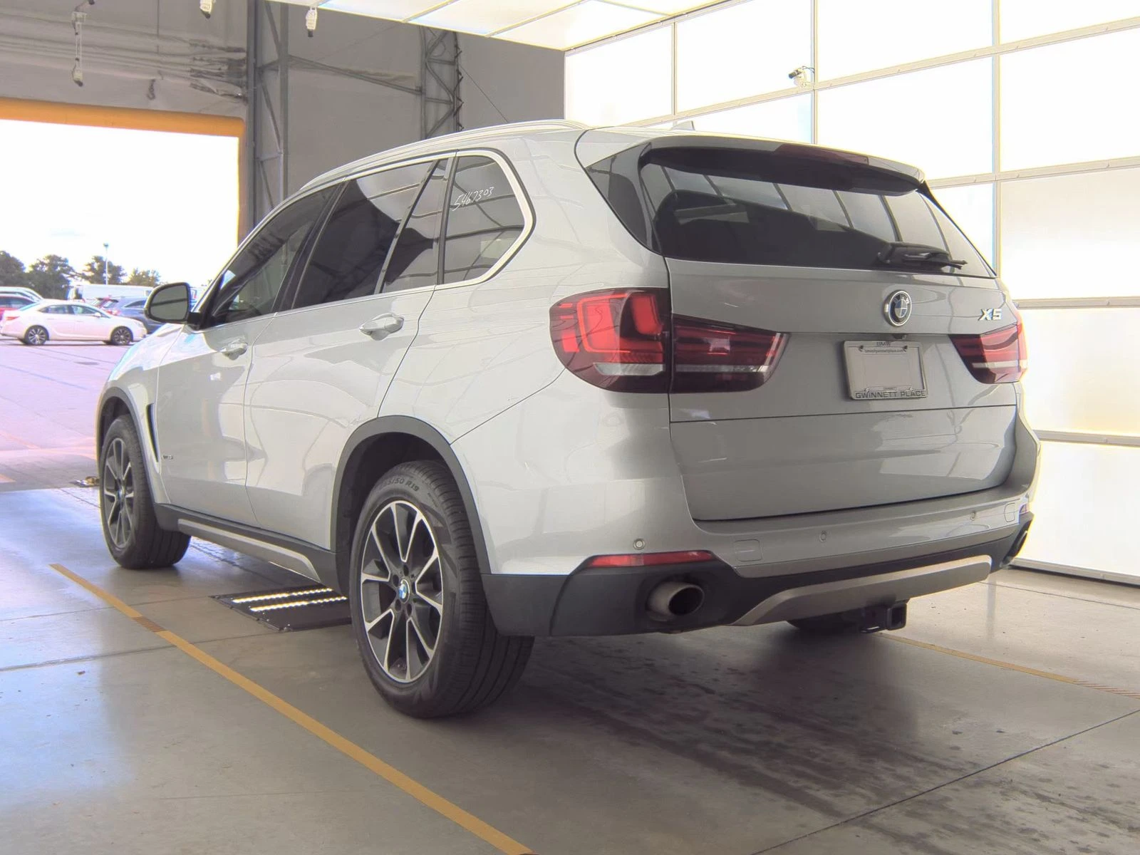 BMW X5 xDrive35i Подгрев* Камера* CarPlay* Пано* Keyless  - изображение 6