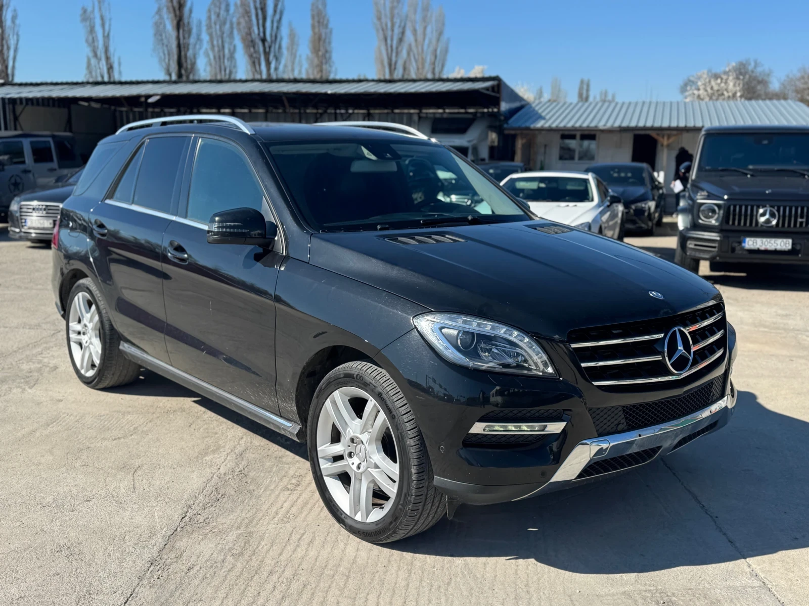 Mercedes-Benz ML 350 4 MATIC / FULL LED / AIR MATIC / НОВИ ГУМИ  | Auto.bg — изображение 1