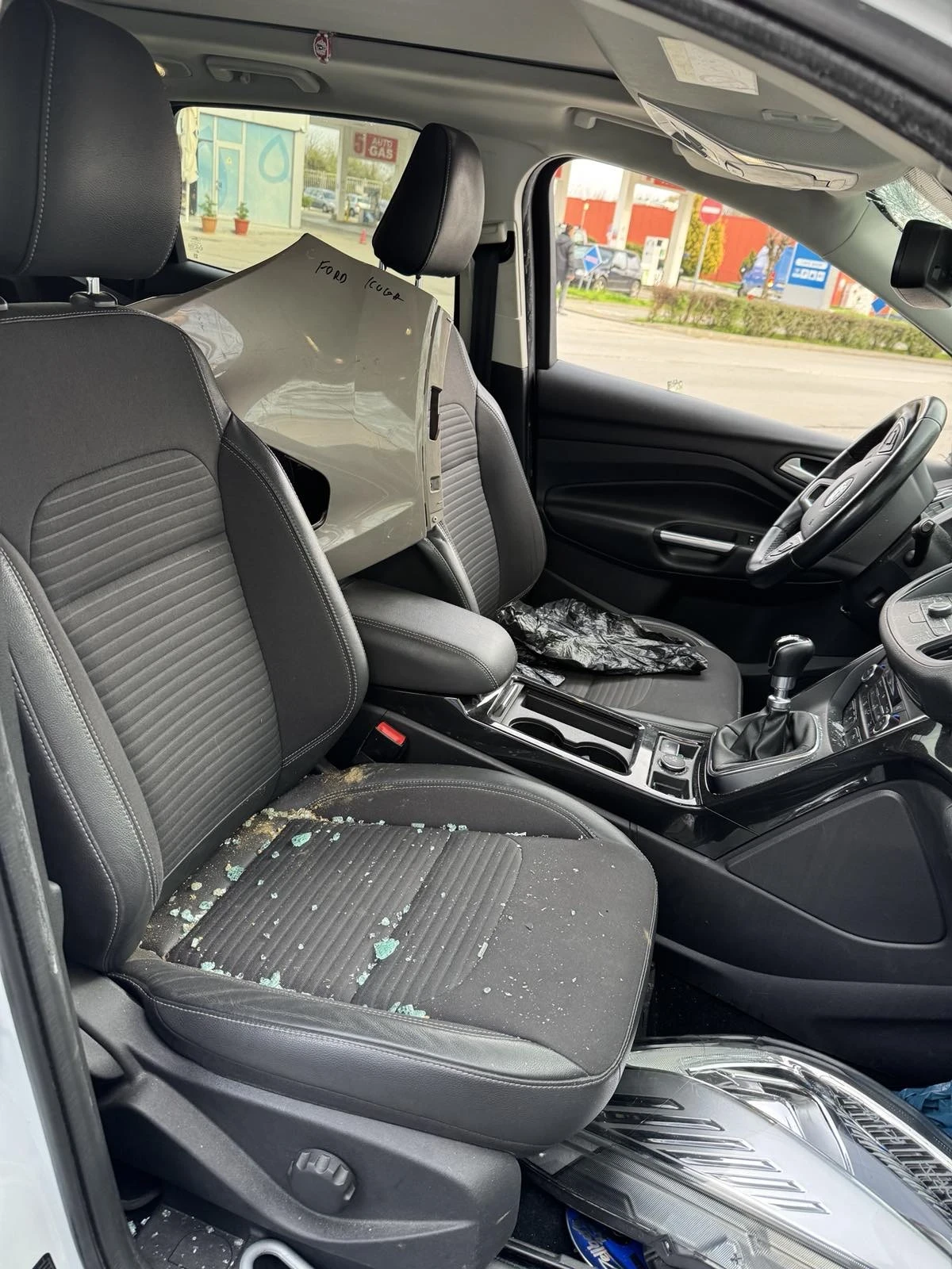 Ford Kuga 2.0 TDCI 150 кс 4Х4 97000км - изображение 5