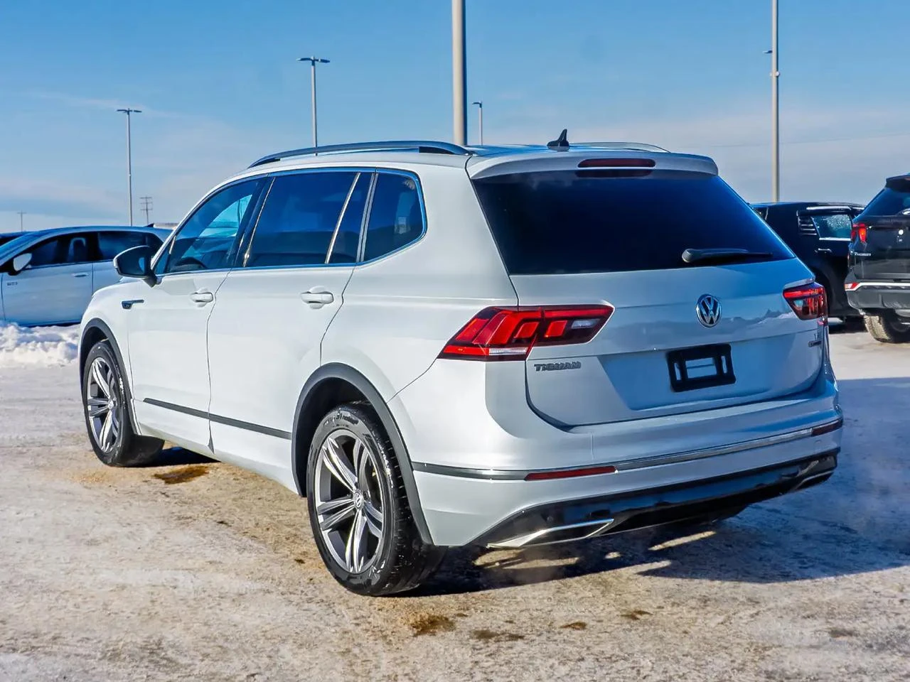 VW Tiguan * R-LINE* DISTRONIC* PANO* 360CAM*  | Mobile.bg � ����������� 4